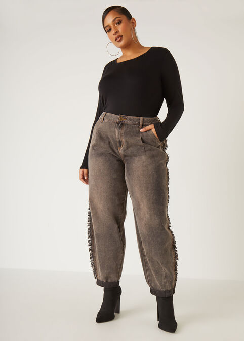 Frayed Mid Rise Barrel Jeans, Grey image number 3