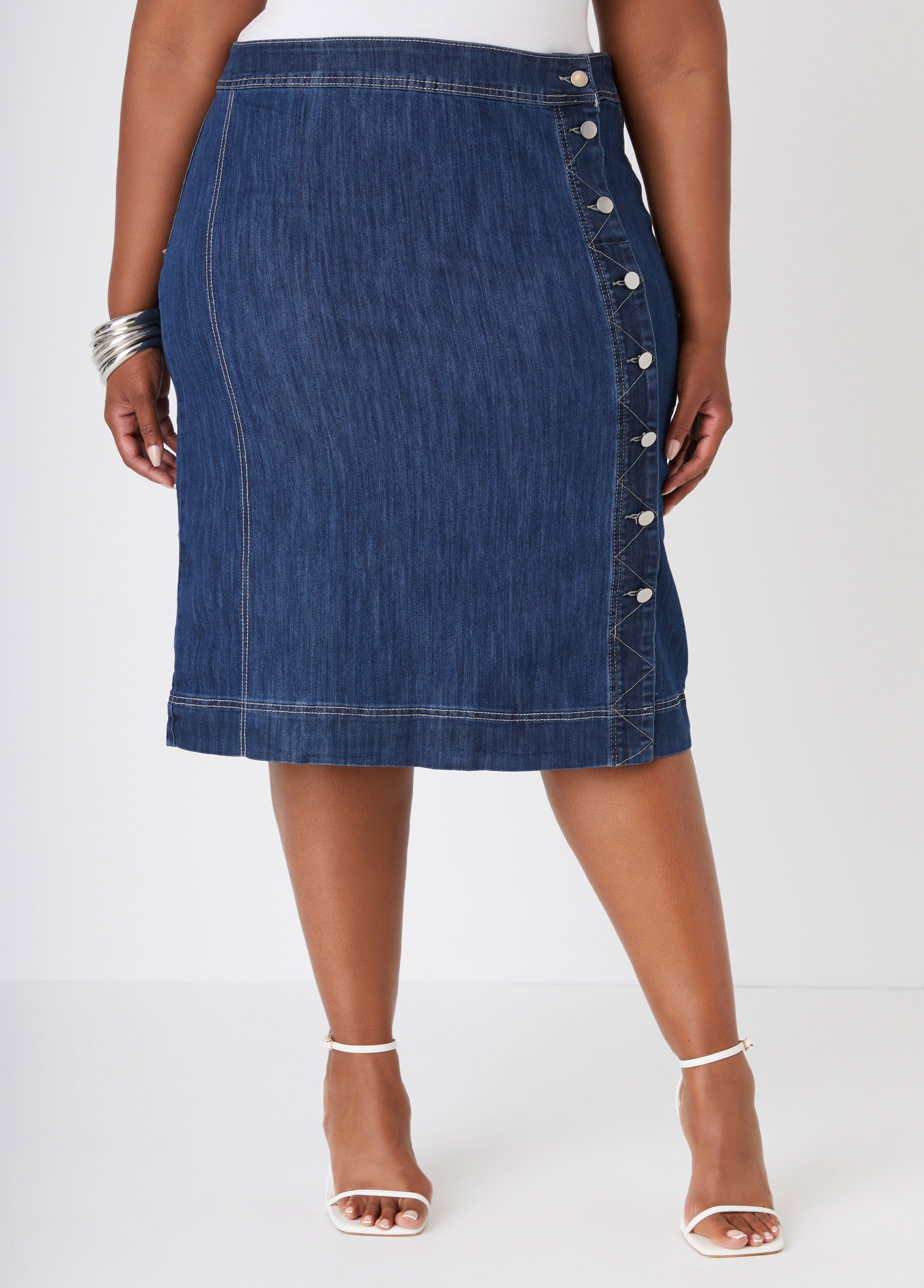 Buttoned Denim Pencil Skirt