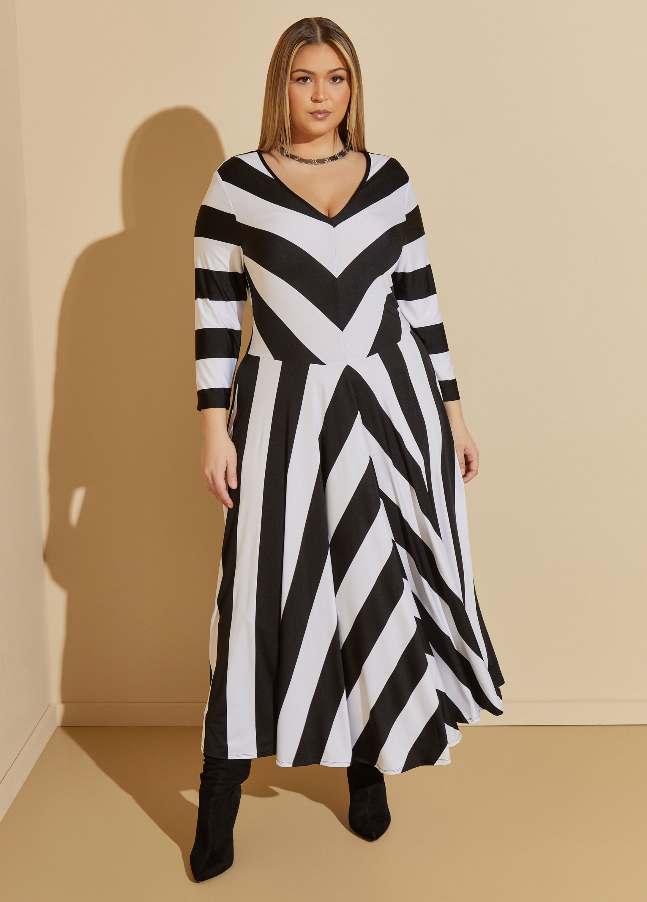 Black and white striped maxi cheap dress plus size