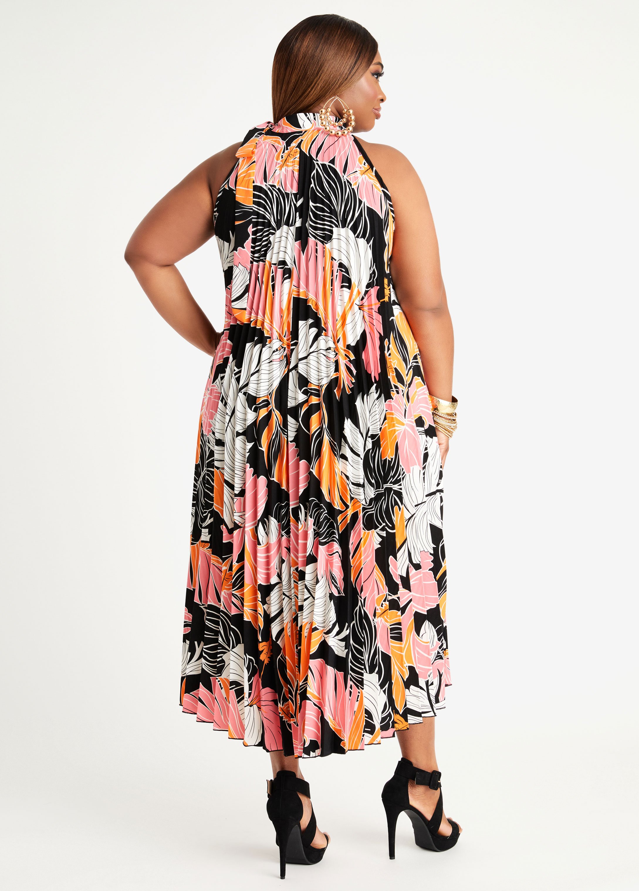 Plus Size Tropical Print Plisse Tie Neck Dress Plus Size Halter Maxi