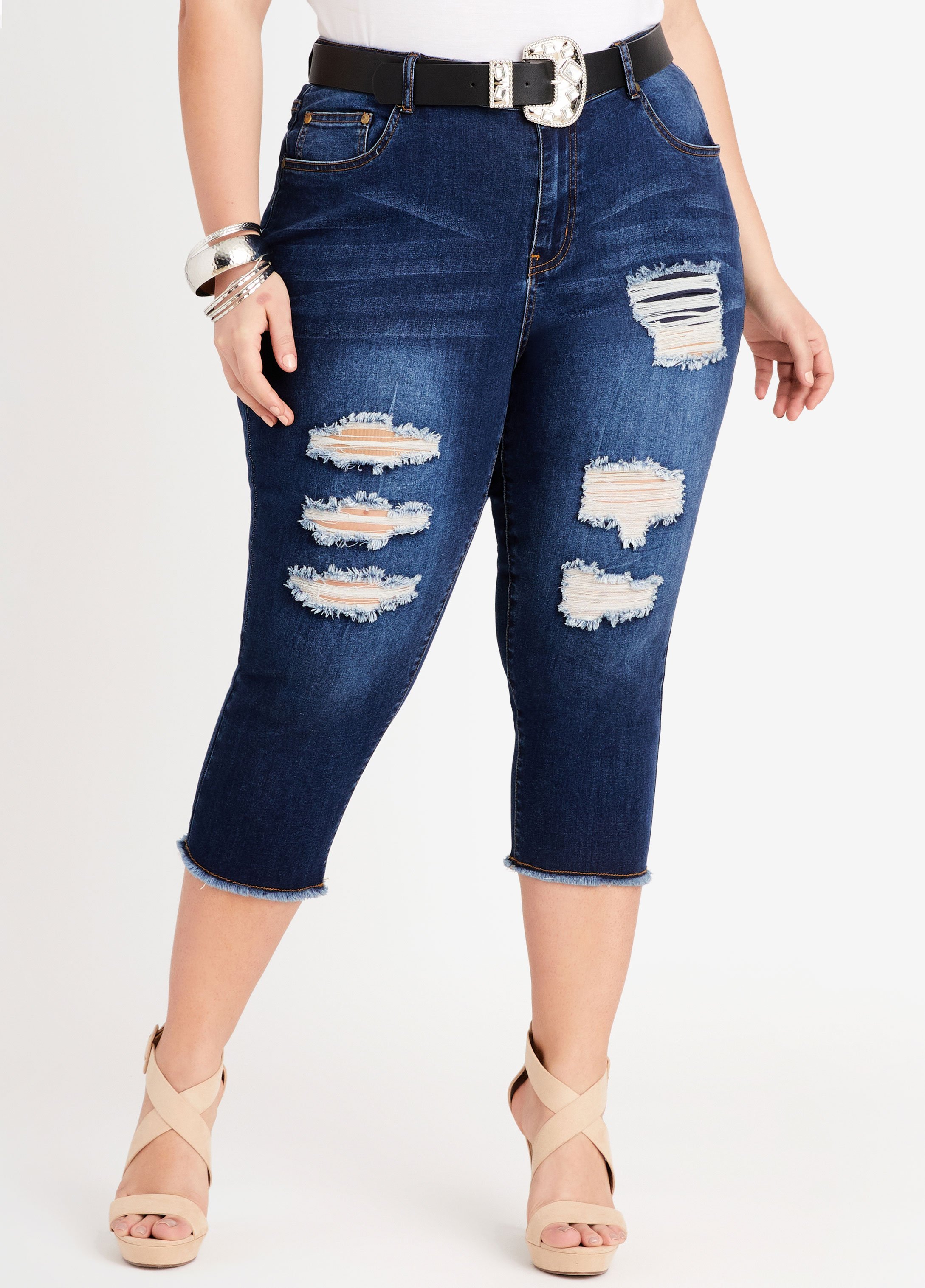 Plus size shops distressed capri jeans